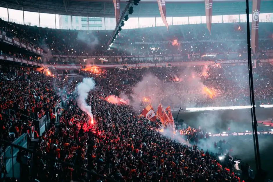 Beşiktaş liderliğe yükseldi, Italiano: Sırada Avrupa var